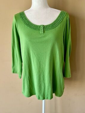 Liz Claiborne Large Green Ruffle 3/4 Sleeve Shirt Top